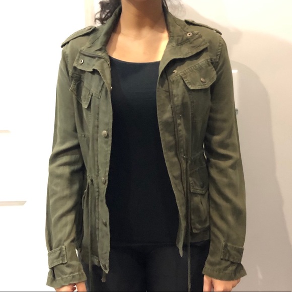ARITZIA AZURE SKIES TROOPER JACKET - DARK OLIVE XS - Picture 6 of 9